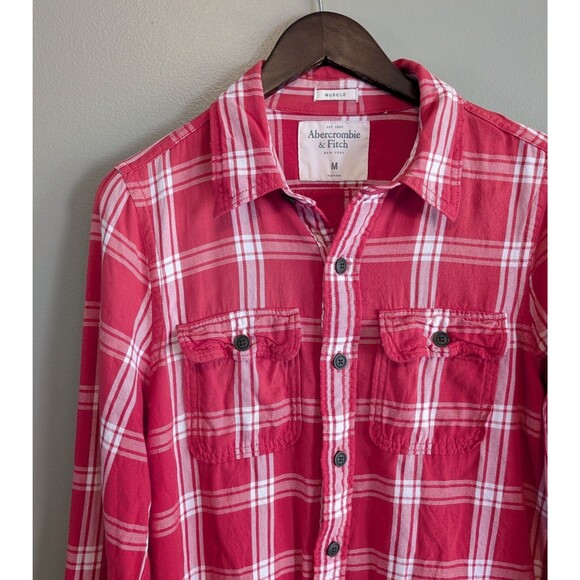 Abercrombie Fitch Size Medium Mens Plaid Shirt Red Check Muscle Fit AF Button - Picture 3 of 7